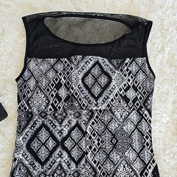 Women's Mini Cocktail Dress Size 4 Black White Office Evening Bodycon Classic - Picture 13 of 14